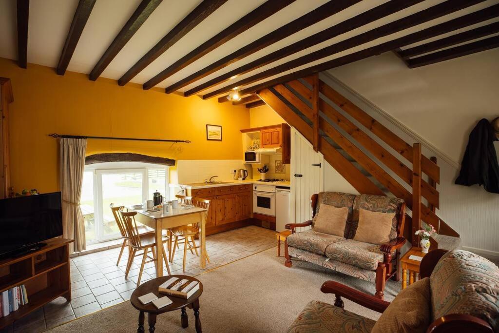 Barn Cottage - Family-Friendly Cottage With Heated Indoor Pool Haverfordwest Eksteriør billede